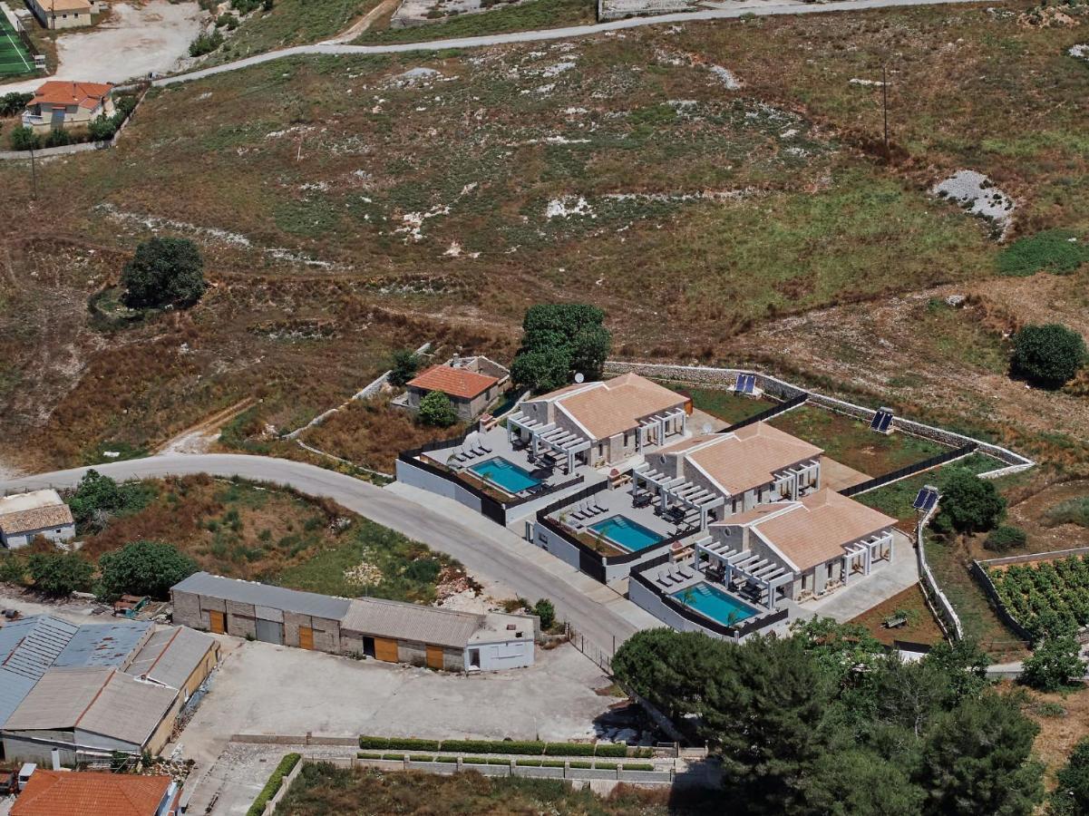 Mouzaki's Stone Villa Volimes